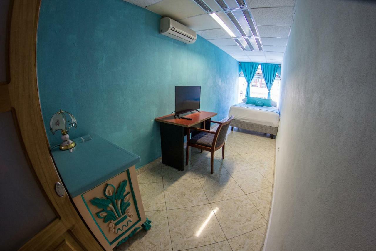 Boutique Basic Hotel ปูแอร์โตบาญาร์ตา ภายนอก รูปภาพ